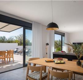 4 Bedroom Villa with Pool near Milna, Brac Island Sleeps 8 
